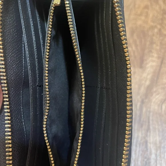 Coach Black Croc-Embossed Leather Pouch Wallet - Picture 3 of 8